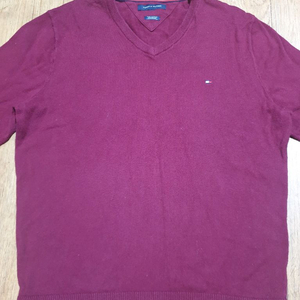 타미힐피거 브이넥 긴팔티 100 사이즈입니다