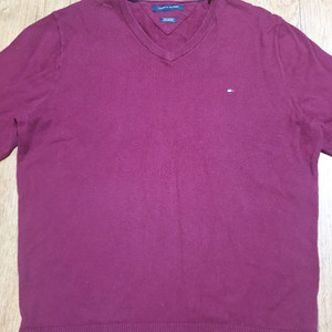 타미힐피거 브이넥 긴팔티 100 사이즈입니다