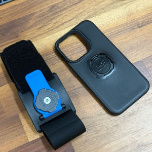 쿼드락 아이폰 14 프로 케이스 + 암밴드
