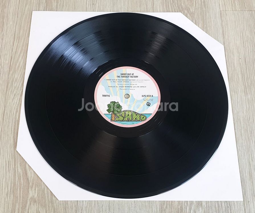 Traffic Shoot Out At Fantasy--4