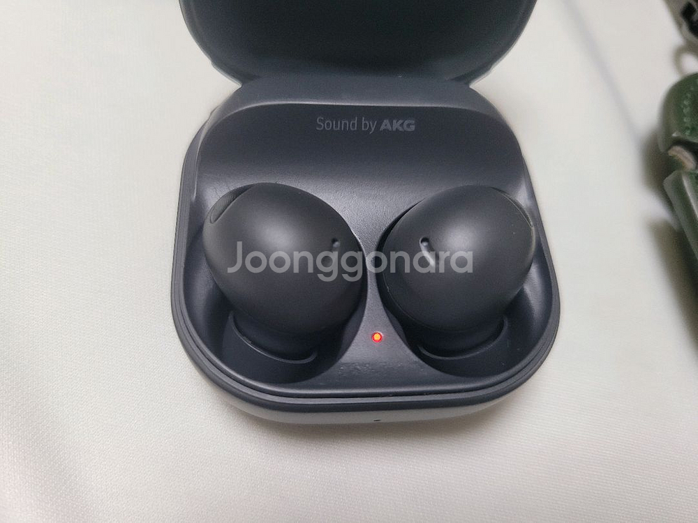 버즈2프로 상태최고 가죽파우치포함--1