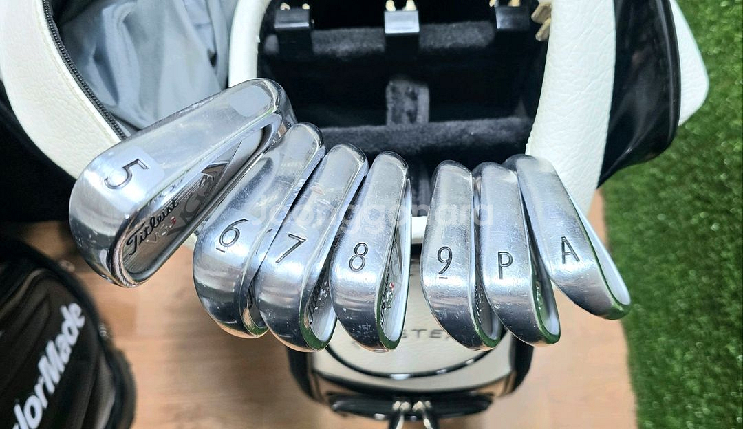 타이틀리스트 골프채 미스테리 캐디백--7