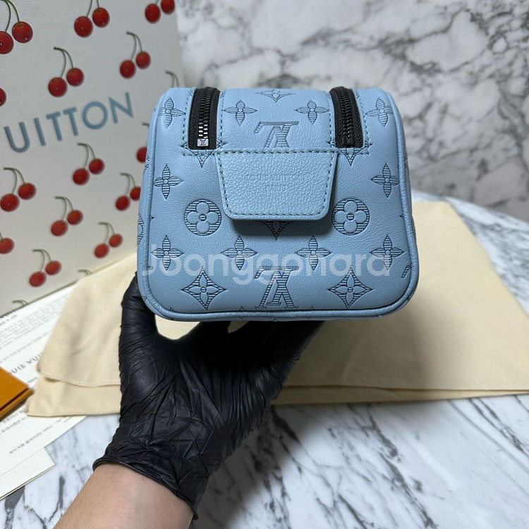 루이비통 이클립스 쉐도우 돕키트 파우치 클러치백--3