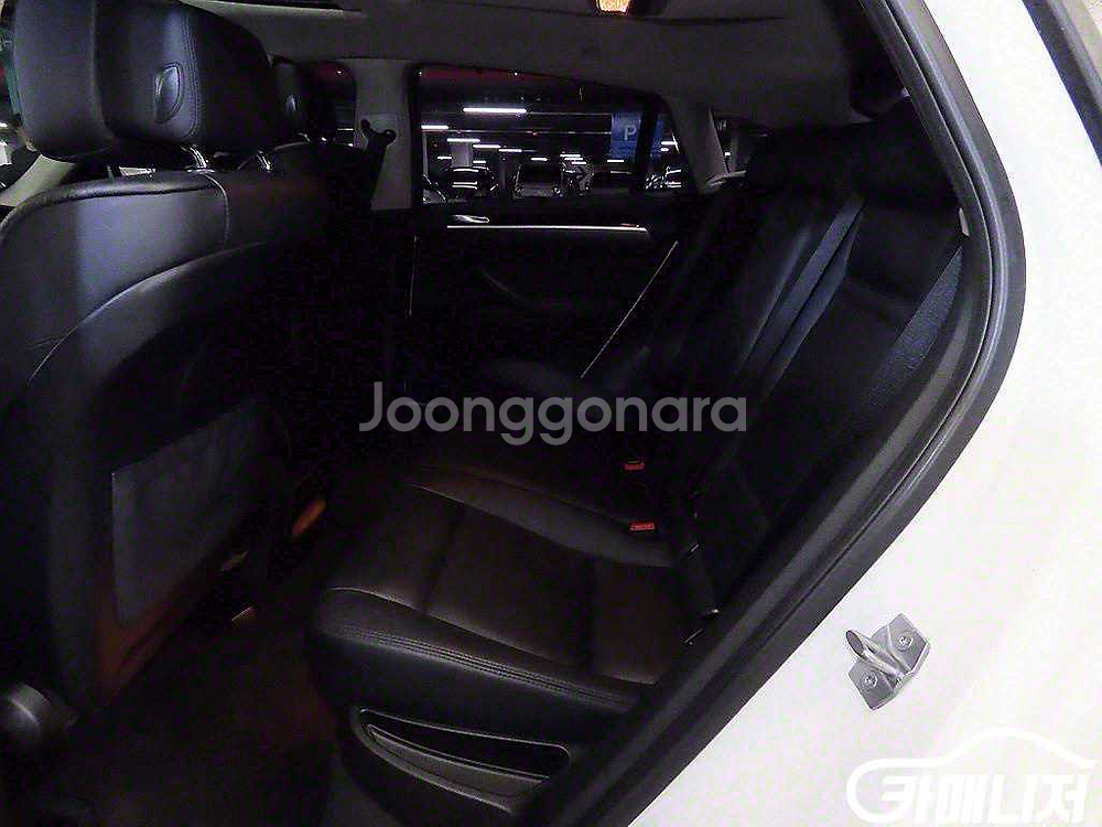 [BMW]X6 (E71) xDrive 30d (5인승)--6