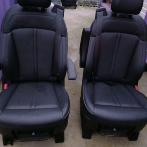 스타리아 라운지 9인승 2열 시트 팝니다