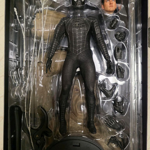 핫토이 스파이더맨 블랙수트 버젼