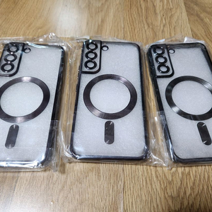 갤럭시 S22 투명 맥세이프 케이스 새상품 3개 만원