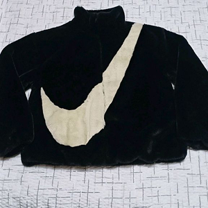 나이키 퍼재킷 M 여성66 가슴55 기장62