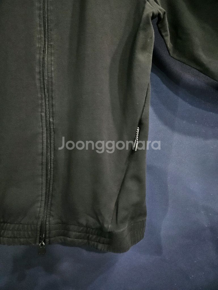 하이드로겐 블랙컬러 남성 슬림핏 100~105 후드집업--5