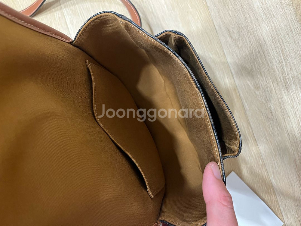 셀린느 폴코백--5