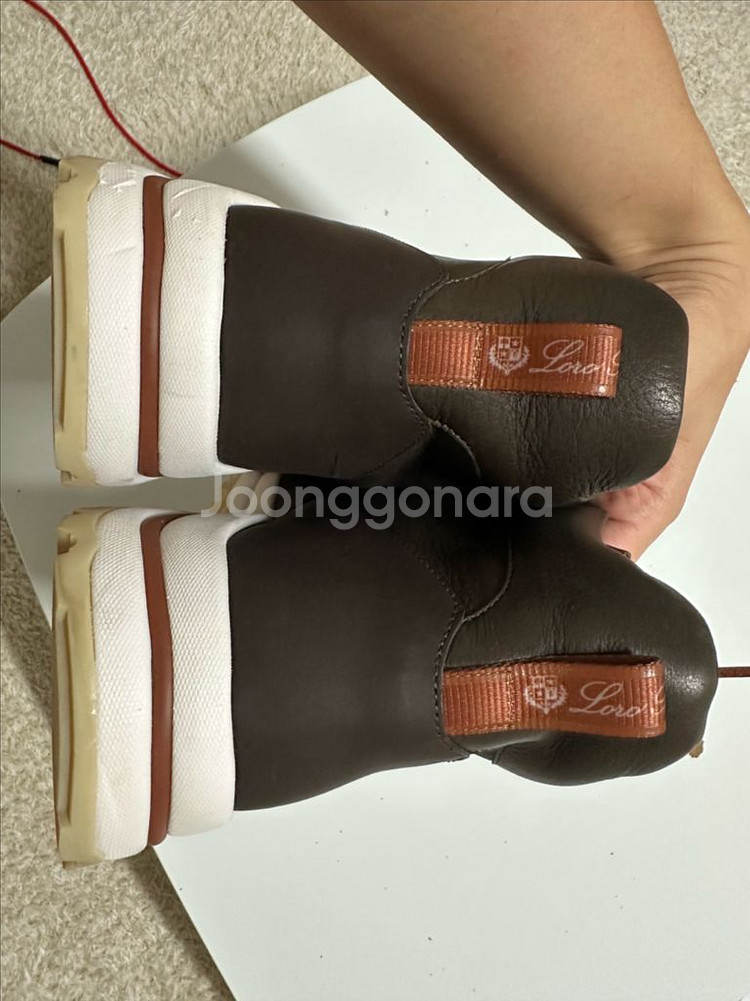 로로 피아나 스니커즈--2