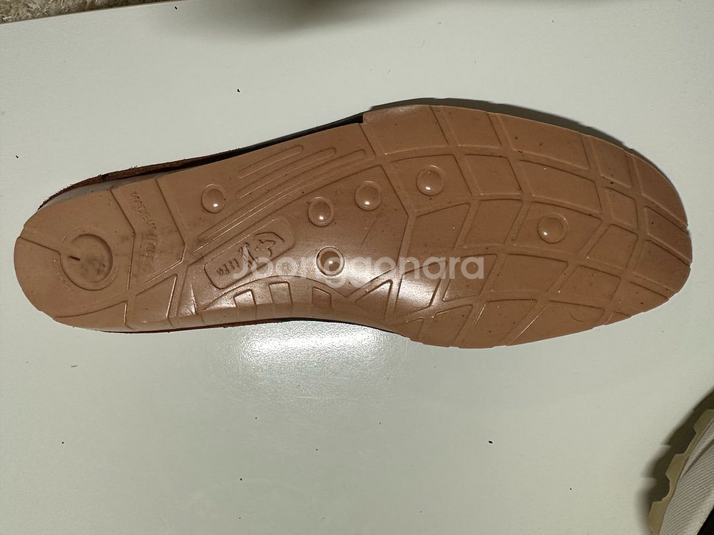 로로 피아나 스니커즈--6