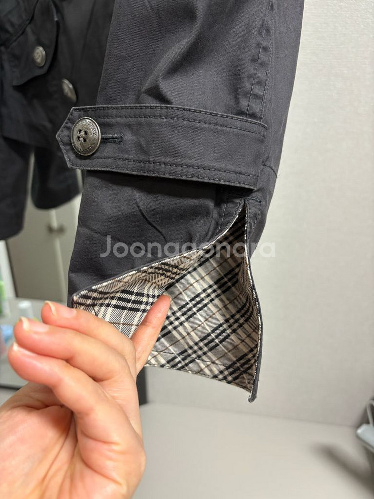버버리 블루라벨 숏트렌치--3