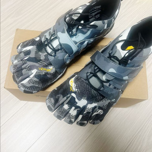 비브람 파이브핑거스 275새상품15만원 판먀