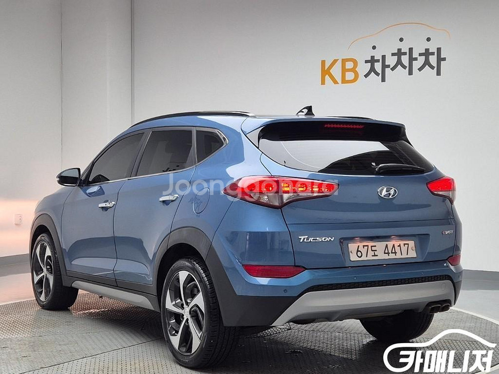 [현대]올뉴투싼 디젤 2.0 2WD 프리미엄 (5인승)--1