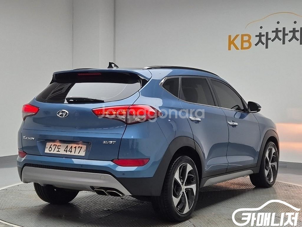 [현대]올뉴투싼 디젤 2.0 2WD 프리미엄 (5인승)--2