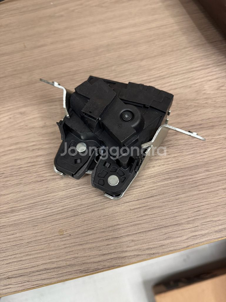 벤츠 w166 ml350 트렁크 도어락--0