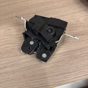 벤츠 w166 ml350 트렁크 도어락