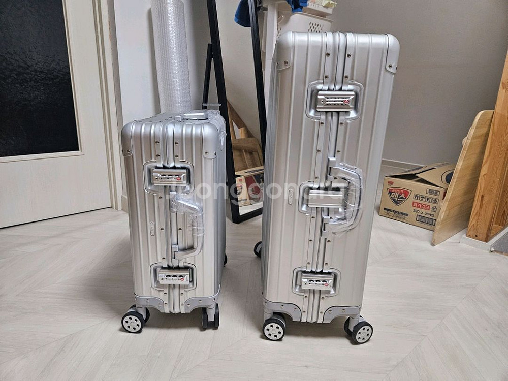 캐리어 팝니다.--0