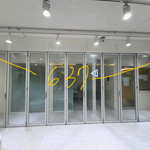 폴딩도어 중고 깨끗함
