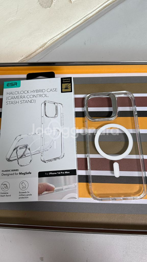 ESR 아이폰16프로맥스 할로락 킥 스탠드케이스 팝니다--0