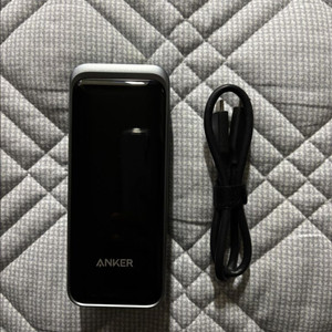 엔커 파워뱅크 보조베터리 12000mAh 팝니다