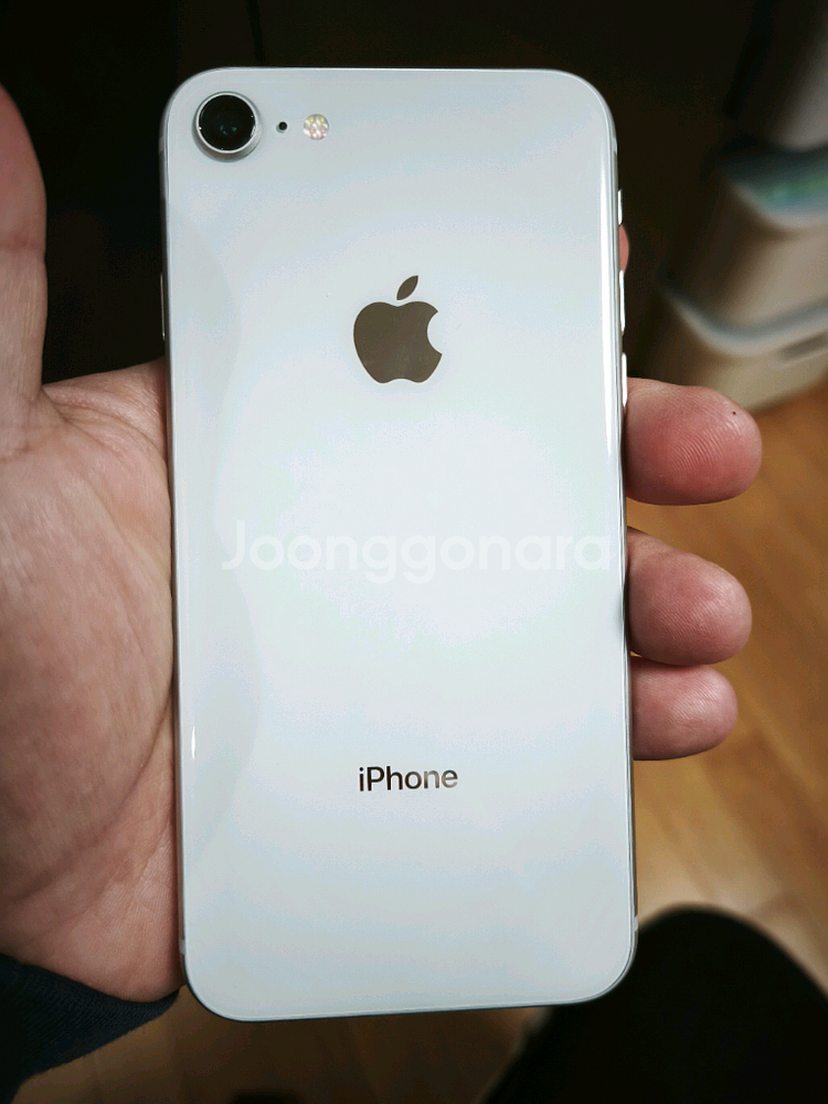아이폰 8 64g+ 애플워치 se1 a2351--1