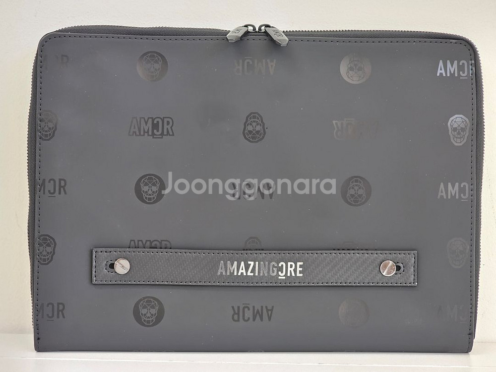 어메이징크리 모노그램 풀집 클러치백 새상품--5