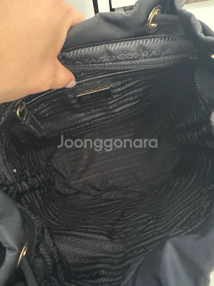 프라다 백팩 스몰 금장--2