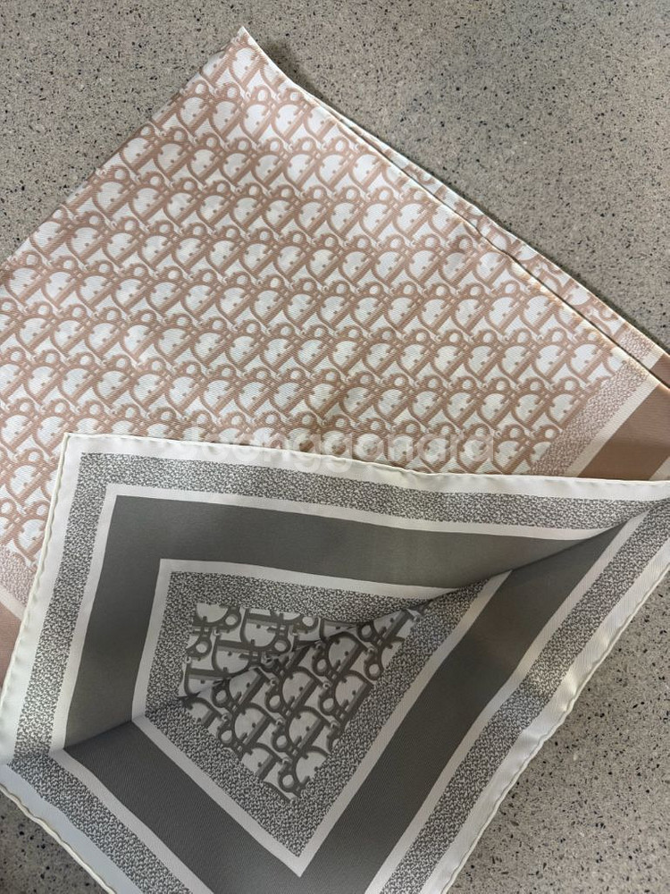 디올 스퀘어 90 스카프--1