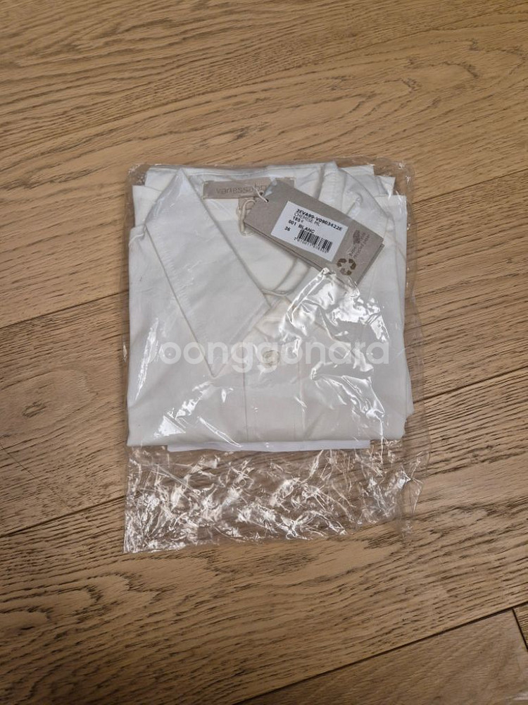 (새상품) 바네사브루노 화이트 셔츠 34사이즈--5