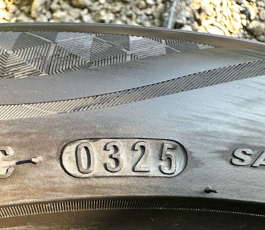 215 50 17금호중고타이어2개2155017 이미지