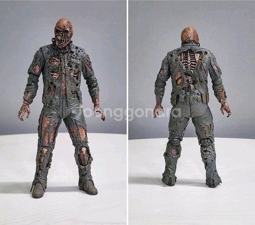 네카 제이슨 파트7 7인치 액션피규어--3