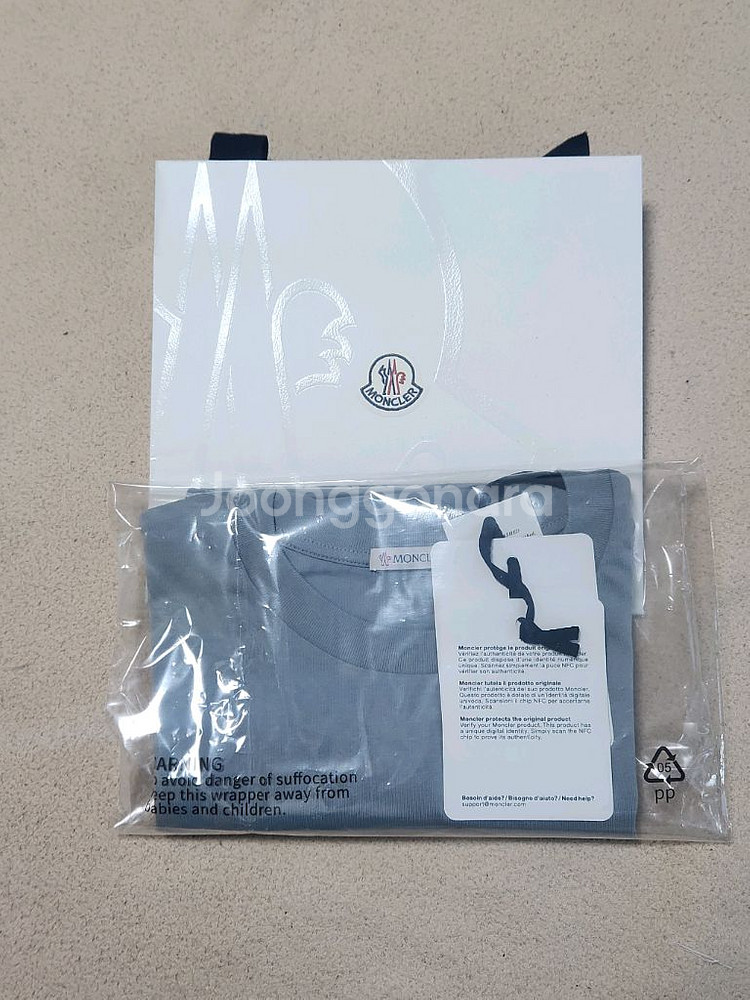 몽클레어 여성 반팔티m--5