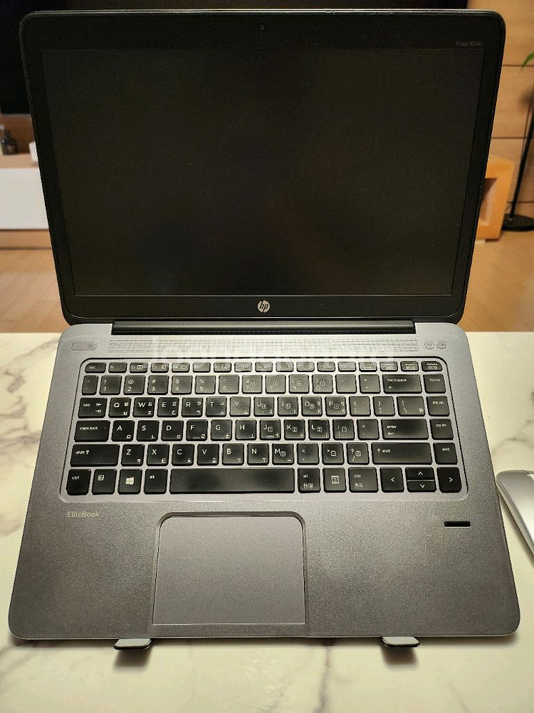 HP EliteBook Folio 1040 G1--4