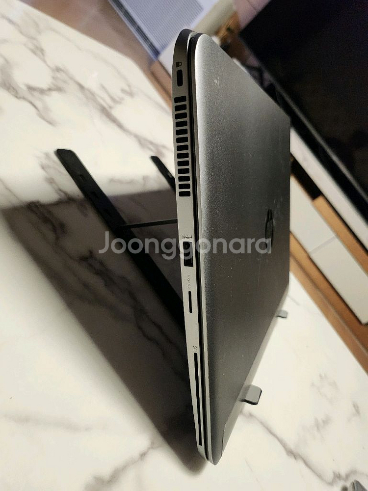 HP EliteBook Folio 1040 G1--6