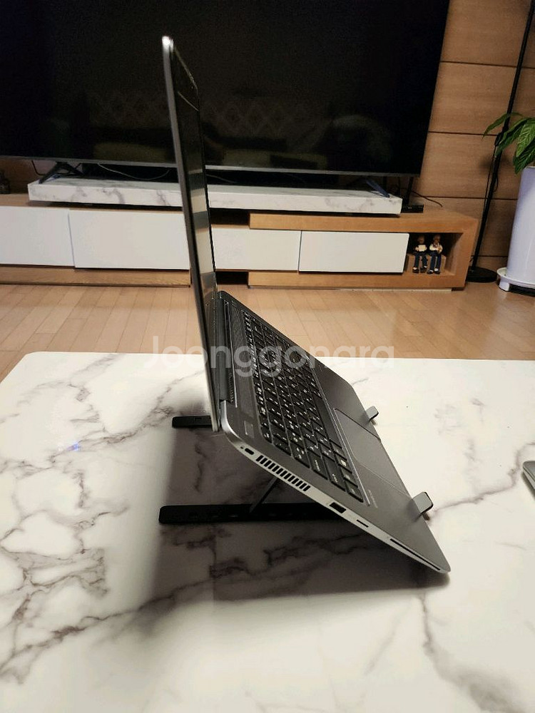 HP EliteBook Folio 1040 G1--5
