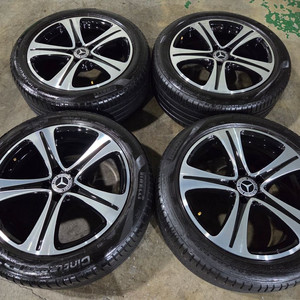 벤츠 W213 E00 18인치 정품 휠타이어