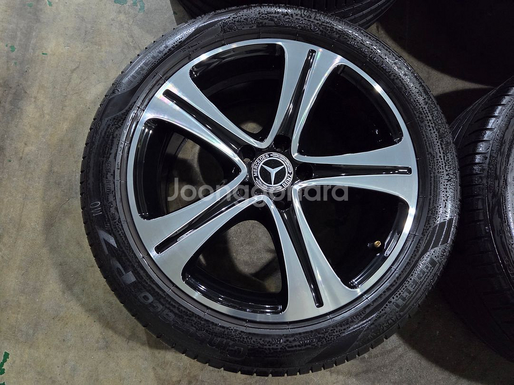 벤츠 W213 E00 18인치 정품 휠타이어--3