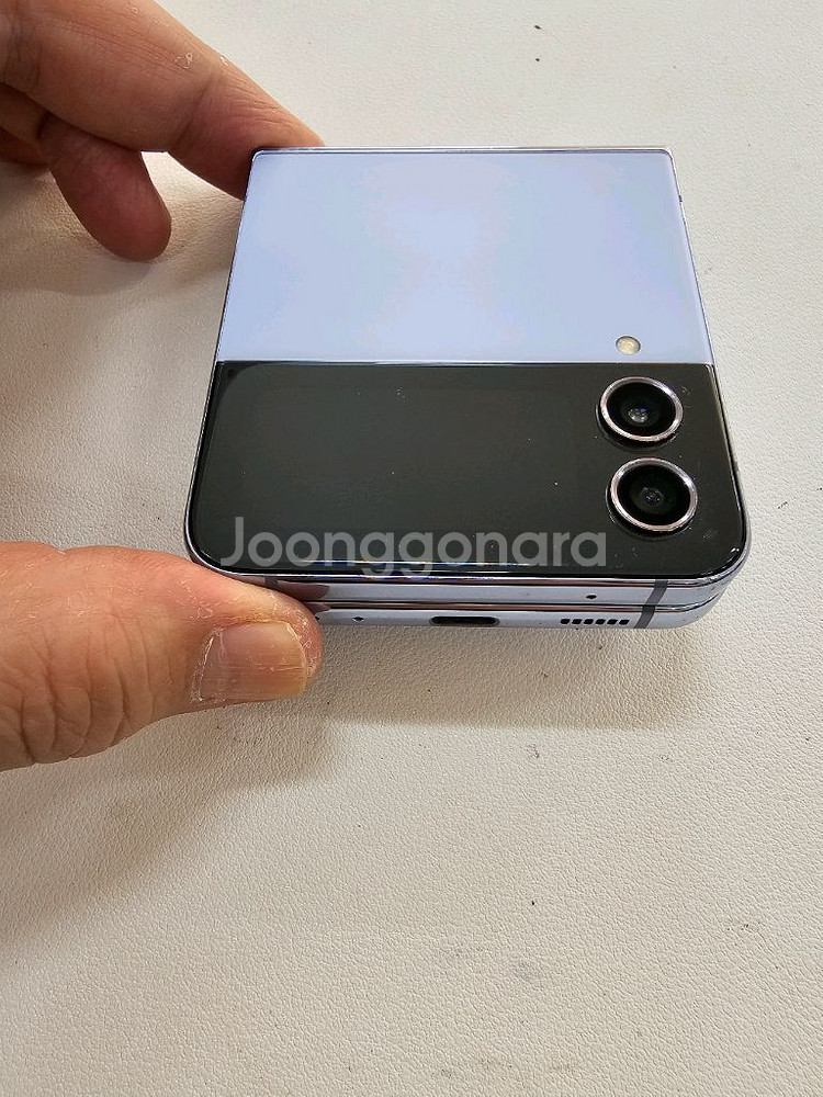 갤럭시 Z플립4 블루 256GB 무잔상--3