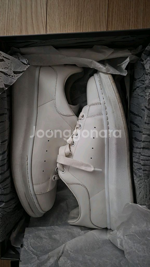 알렉산더 맥퀸 오버솔 화이트 280--0