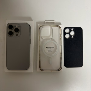 아이폰 15 프로 내추럴 티타늄 128GB + 케이스