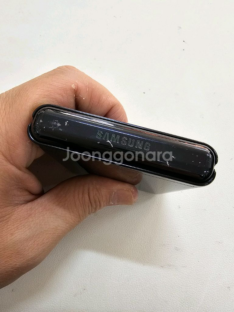 갤럭시 Z플립1 블랙 무잔상 정상공기기--2