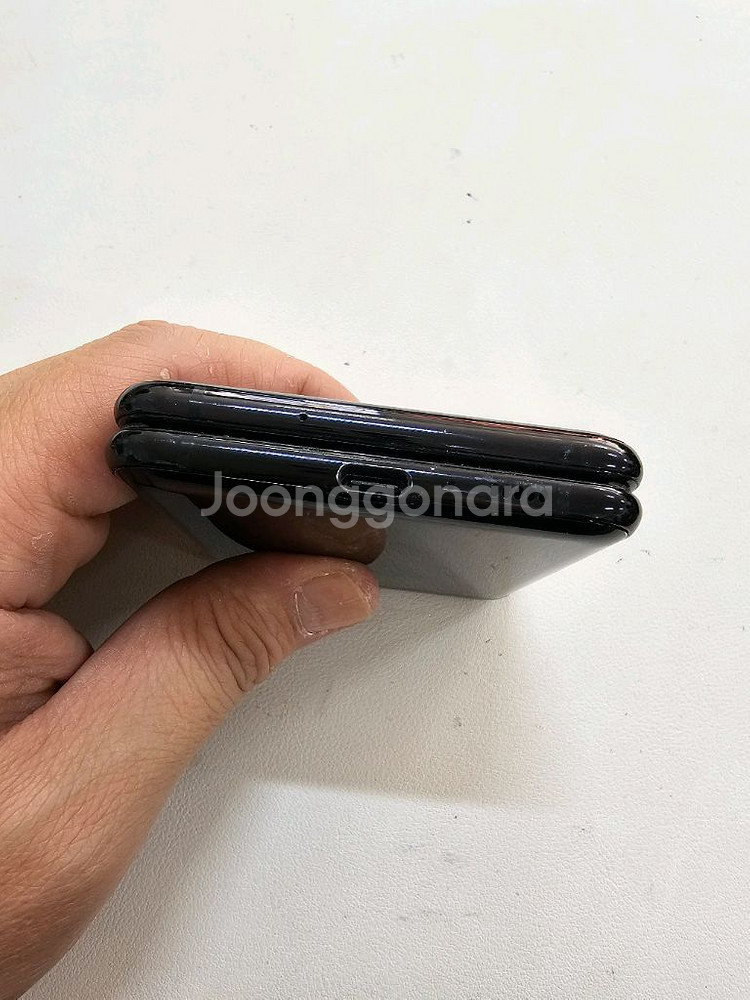 갤럭시 Z플립1 블랙 무잔상 정상공기기--3