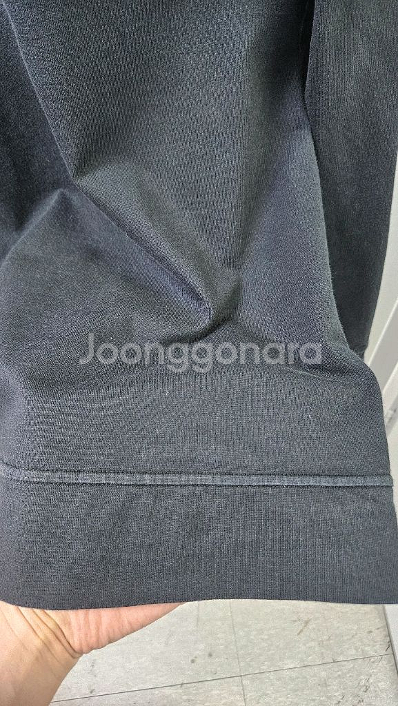 스톤아일랜드 63750롱슬리브 블랙(M)--4