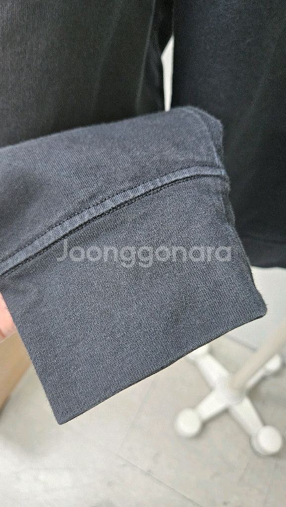 스톤아일랜드 63750롱슬리브 블랙(M)--3