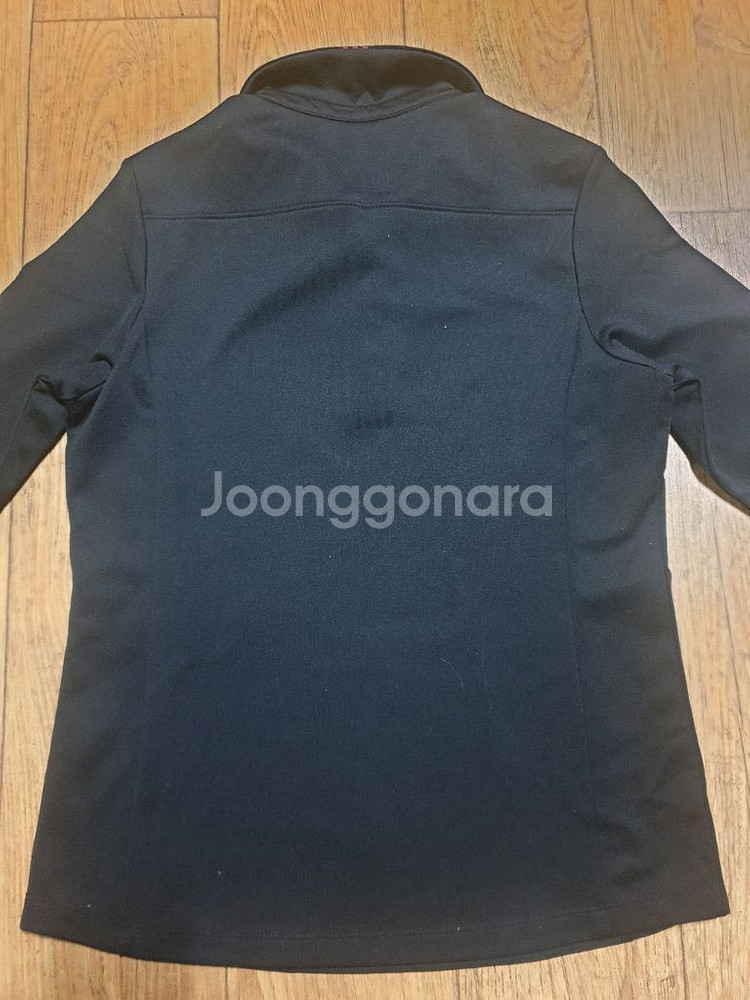 아디다스 긴팔 카라티 90 사이즈입니다--4