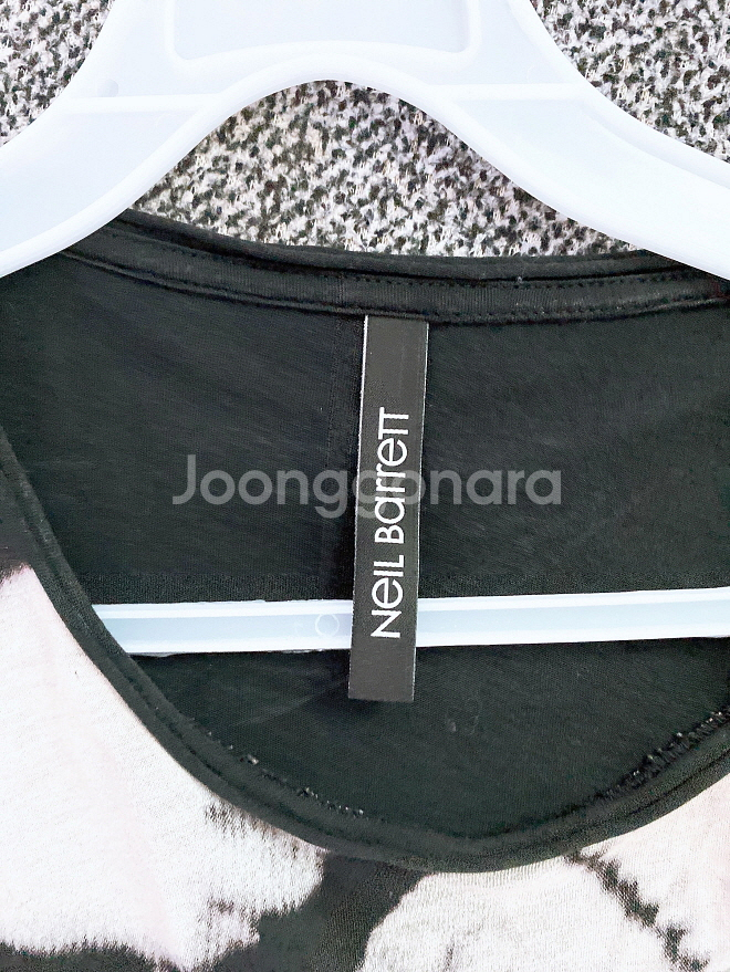 (95)닐바렛남자라운드반팔티--4