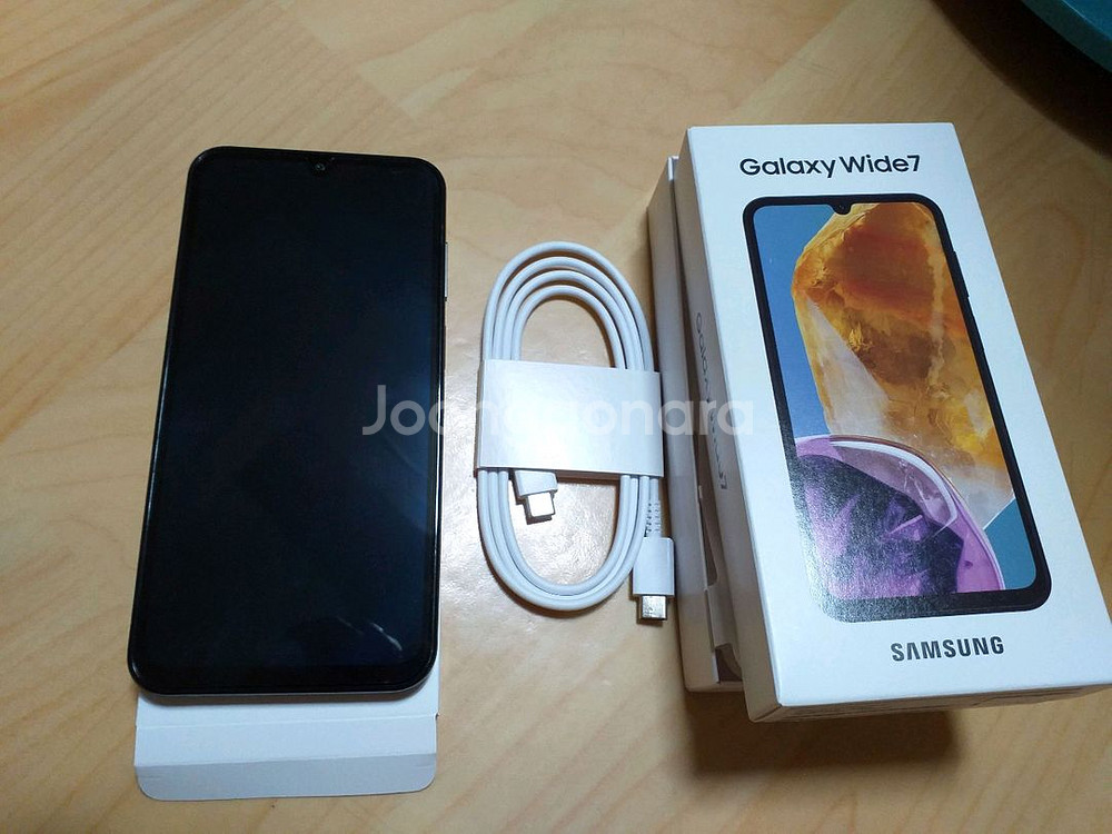 갤럭시 와이드 7--0