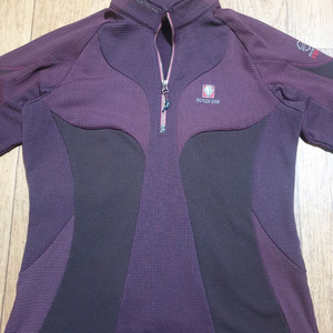 블랙야크 아웃도어 반집업 95 사이즈입니다